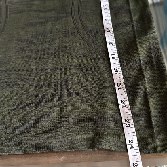 Lululemon Swiftly Tech Racerback Dark Olive / Brave Olive / Black - Picture 10 of 12